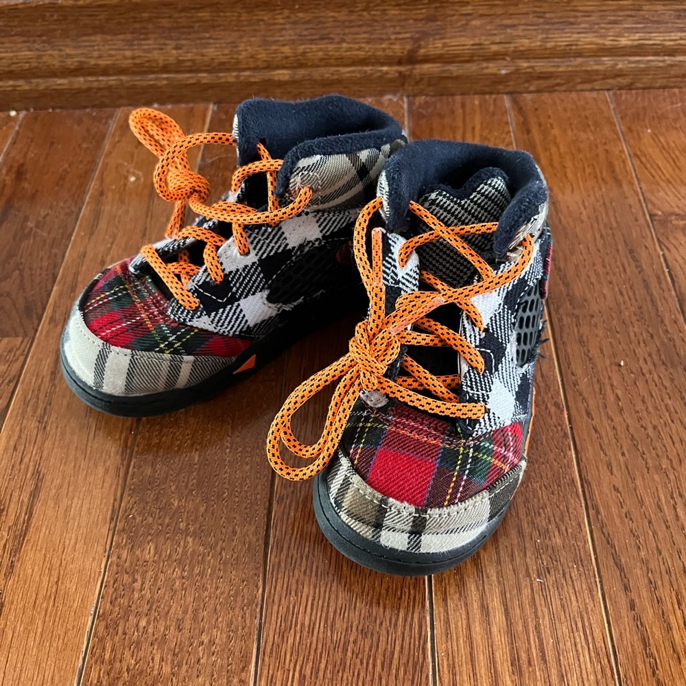 Excellent Nike Air Jordan Toddler Plaid High-Top Sneakers